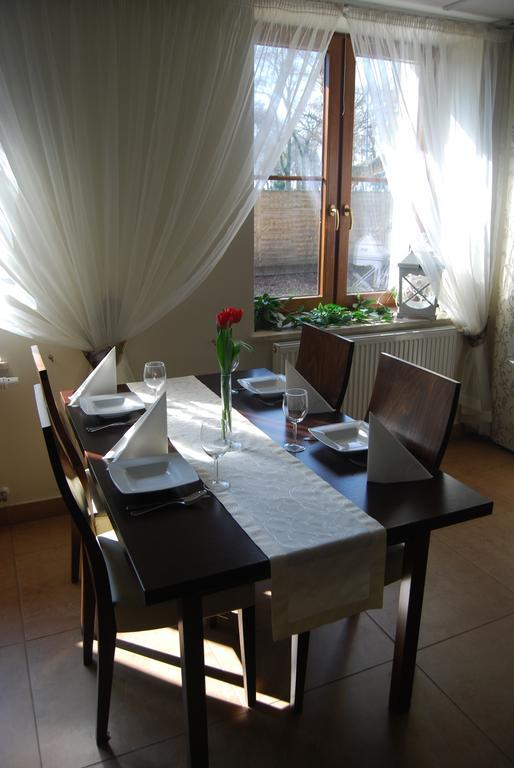 Hotel Restauracja Cztery Pory Roku Orneta ภายนอก รูปภาพ